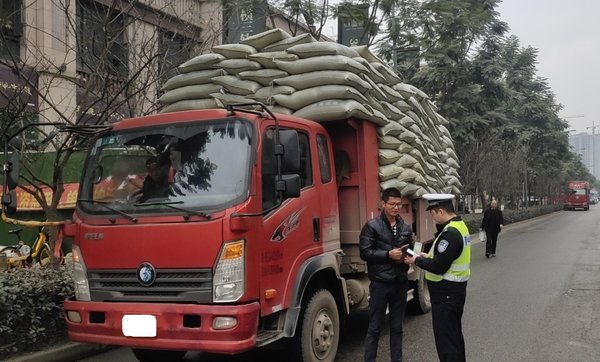 蓝牌轻卡没有等来7.5t 却等来了2.5L