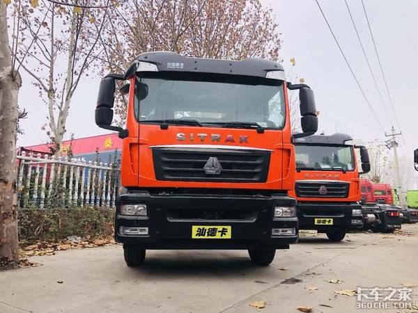 220马力潍柴动力 汕德卡G5 6m8载货底盘