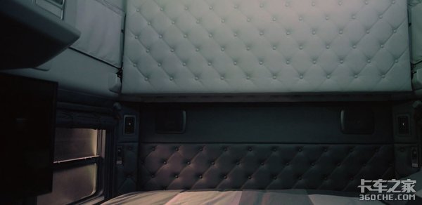 Kenworth新车! 全新一代T680长头重卡 这样的驾驶室你喜欢吗?