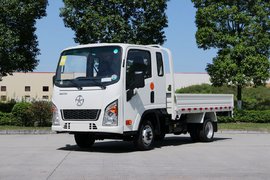 空间最大的小卡 国六129匹大运小白鲨实拍