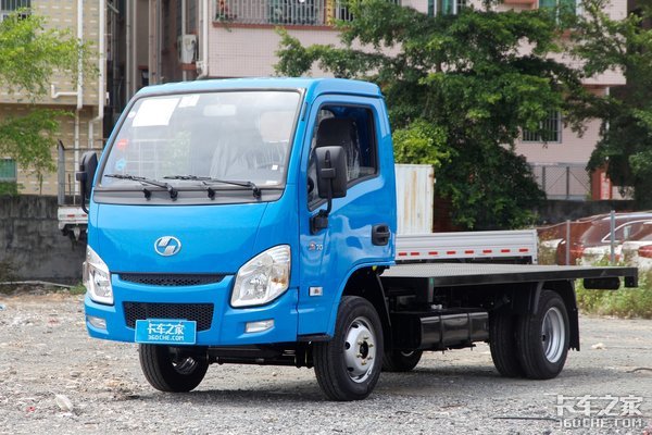 轻卡难上牌不如看看这四款小卡 灵活能装还便宜 最低只需4.6万