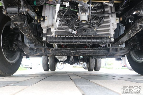 轻卡难上牌不如看看这四款小卡 灵活能装还便宜 最低只需4.6万