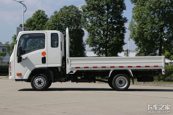 轻卡难上牌不如看看这四款小卡 灵活能装还便宜 最低只需4.6万