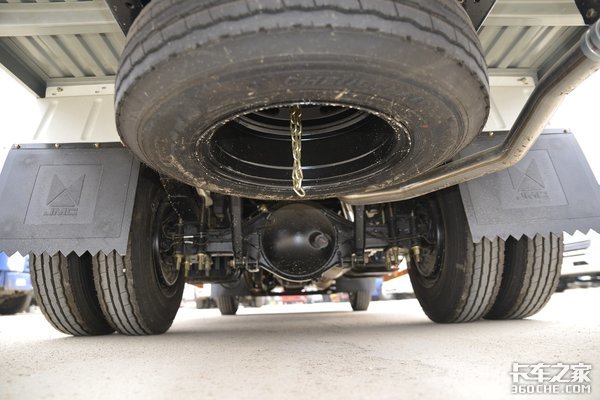 轻卡难上牌不如看看这四款小卡 灵活能装还便宜 最低只需4.6万