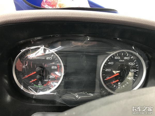 适合中短途零担普货运输 青汽JH6 6x2载货车优势兼倍