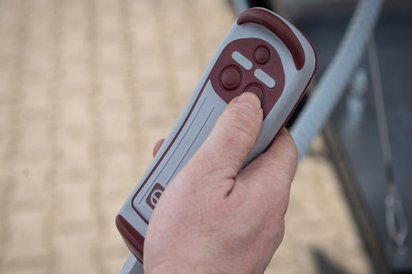 单价超1000万的房车? 曼恩全地形房车详解 移动的两室一厅