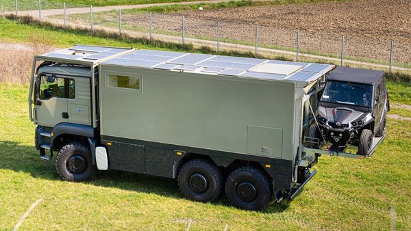 单价超1000万的房车? 曼恩全地形房车详解 移动的两室一厅