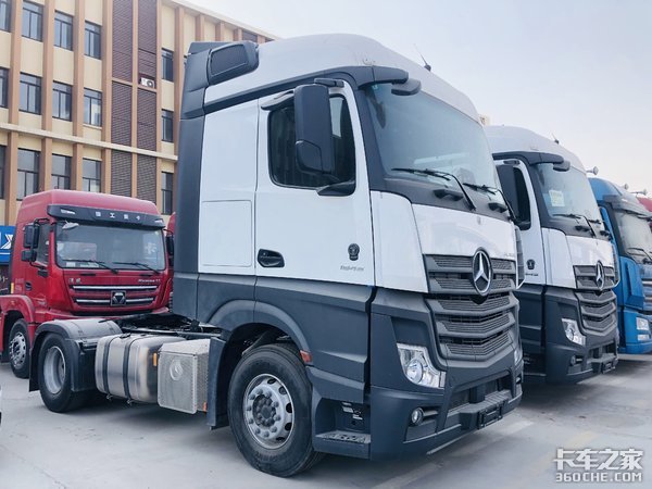 干线快递运输首选车型 奔驰ACTROS