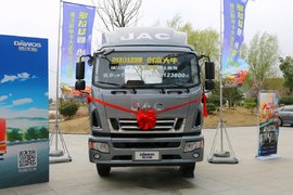 轻卡企业进军6米8市场 这4款车好用还不贵 你pick谁？