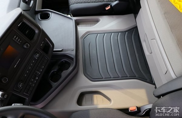 开斯堪尼亚拉危险品 行情不好日子也难