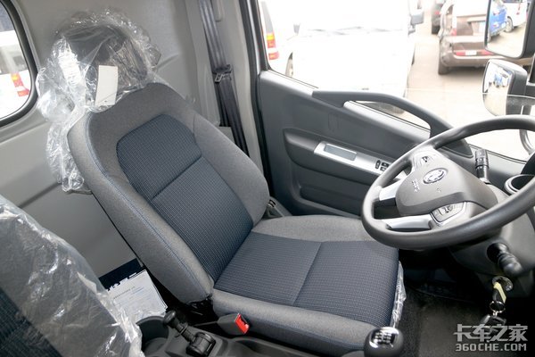 全新2100驾驶室+日产动力 这款售价十二万凯普特星云见过都喜欢