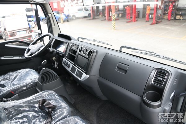 全新2100驾驶室+日产动力 这款售价十二万凯普特星云见过都喜欢