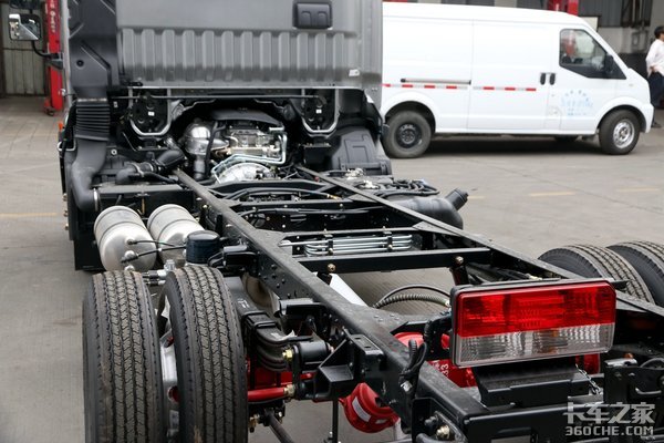 全新2100驾驶室+日产动力 这款售价十二万凯普特星云见过都喜欢