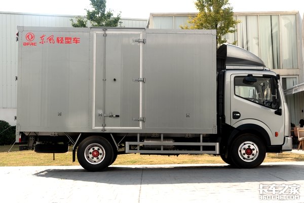 全新2100驾驶室+日产动力 这款售价十二万凯普特星云见过都喜欢