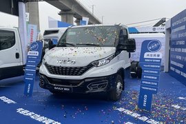 中天行推出 2021款进口依维柯房车专用底盘