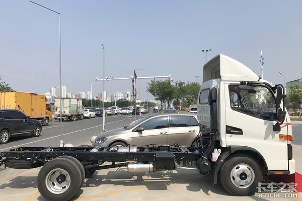 四款蓝牌轻卡降价促销 最高降价7000元 性价比超高!