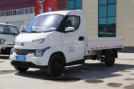 承载能力不输轻卡 4.8万提走这款最大输出122马力的飞碟Q3微卡