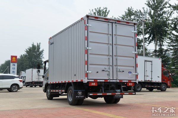 蓝牌车轻量化 这种材料的货厢不贵还轻 自重接近铝箱!