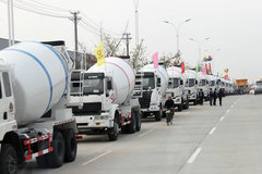 ���ҽ�ʨM100������ֵ�泵չ�׷�����