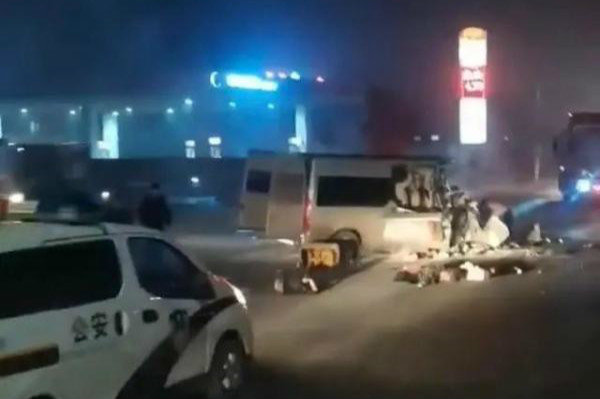 �ͳ������׷β�����&nbsp;���6��6�˲Ҿ�