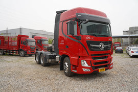 15升发动机 自重9.3吨 详解48.8万的天龙KX LNG牵引车