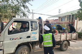 公安部交管局：以轻型货车为重点 4月1日-7月9日严查违规载人