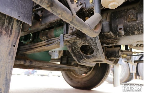 ������ͷ��&nbsp;�������ݶ෽��ʵ������