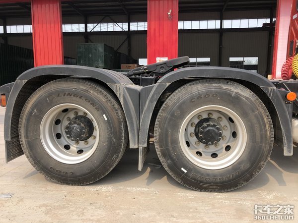 ������ͷ��&nbsp;�������ݶ෽��ʵ������