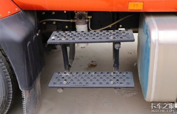 ������ͷ��&nbsp;�������ݶ෽��ʵ������