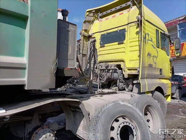 自卸车赚钱吗?买台入门级汕德卡跑重载 会有意想不到的收获