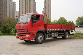 中卡"搅局者"再出王炸 江淮德沃斯AMT载货车试驾