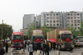 重庆坤南 奥铃大黄峰国六新品发布会