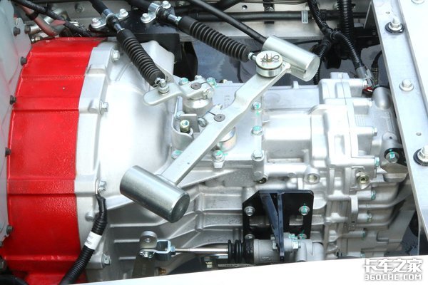 ���Ͻ𳵼ܸ��ϰ��&nbsp;1.9�ֵ�ŷ����զ��