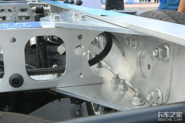 ���Ͻ𳵼ܸ��ϰ��&nbsp;1.9�ֵ�ŷ����զ��