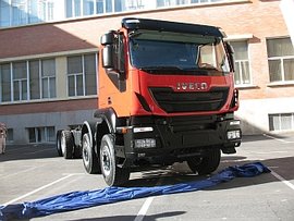 IAAǰհ:¼ʻ IvecoTrakker