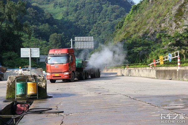 Ϊ�δ����ƽ�Һ��&nbsp;�����Ӿ��ܷ�������