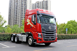 东康Z14+赢动AMT 1.2米双人床大卧铺 乘龙H7陆航版与干线物流绝配