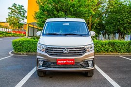 长安跨越打造大空间微客 “招财”“进宝”总有一款合你意