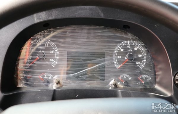 国货当自强 中国重汽汕德卡C7H 8x4泵车