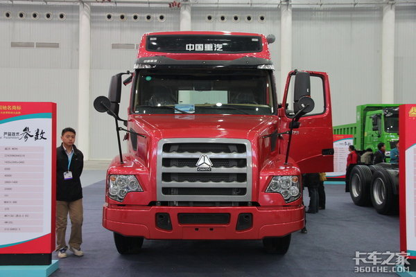 你知道重汽也有长头车吗? 名字叫威泺 10年前就配备了橡胶悬架