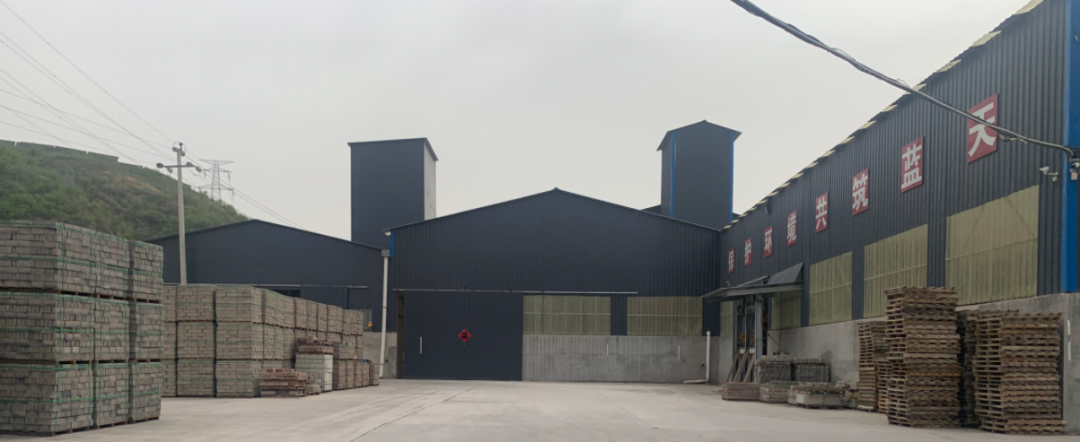 建材厂梁阿姨幸福要靠劳动创造图片列表