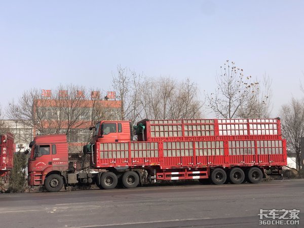 使用子母车从事煤炭运输 卡友:能省则省