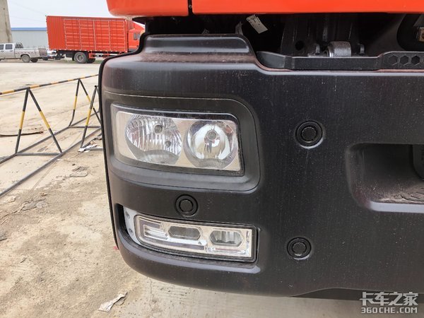 实力车型典范！中国重汽汕德卡G5 7.8米 6x2载货车详解