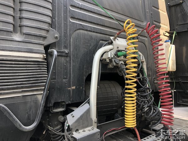 持续续航超4000km 沃尔沃FM460专攻快递运输