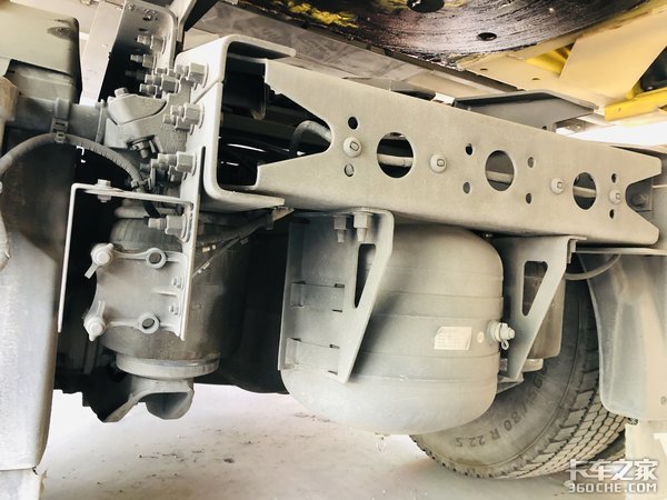 持续续航超4000km 沃尔沃FM460专攻快递运输