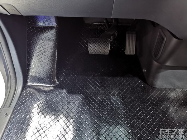 上汽大通EV30纯电动 城配行业的搅局者?