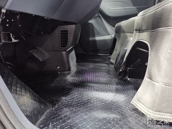 上汽大通EV30纯电动 城配行业的搅局者?
