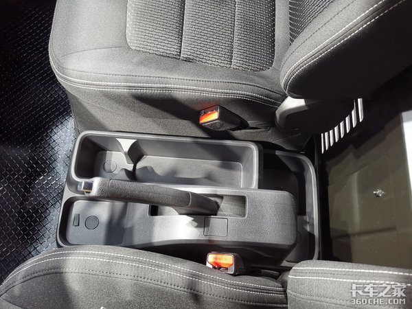 上汽大通EV30纯电动 城配行业的搅局者?
