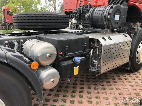 钢材价格疯涨 新出厂的国五重卡价格跳水意欲何为