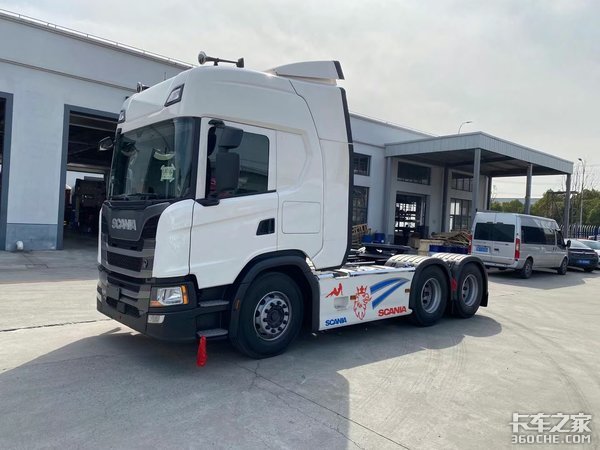 人文情怀加持 这位宝岛台湾车主的粉粒罐体也的很“斯堪尼亚”